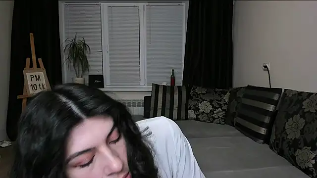 MolagAnna online show from March 22, 2026, 8:21 pm