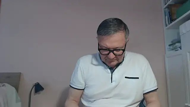 YOU6me online show from June 3, 2026, 2:33 pm