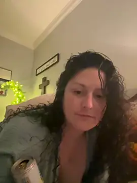 milf94k online show from November 26, 2025, 4:34 am