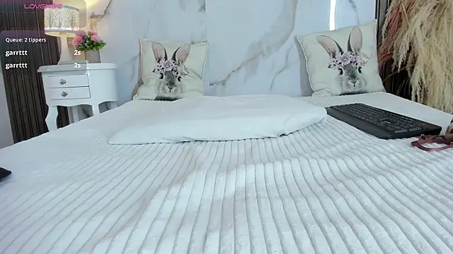 hannahill69 online show from February 20, 2026, 6:26 am