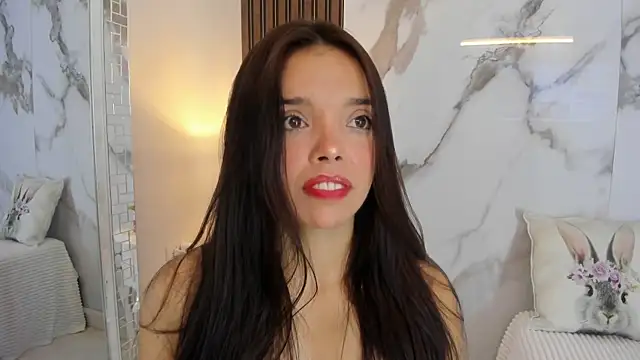 hannahill69 online show from September 23, 2025, 4:30 am