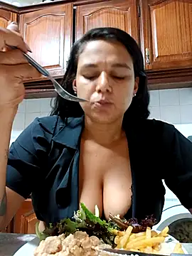 Monick17 online show from October 16, 2025, 10:40 pm