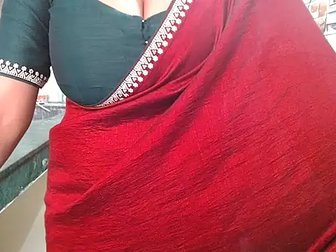 LovingPihu online show from March 10, 2026, 6:28 am