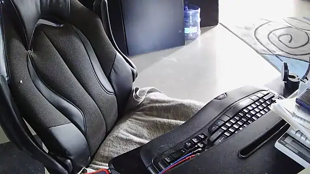 TrevorSteele online show from September 13, 2025, 2:50 pm