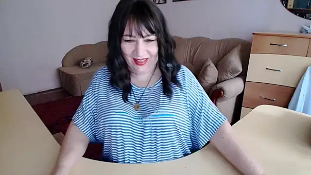 Lucretia Goldi  online show from November 29, 2025, 11:21 am