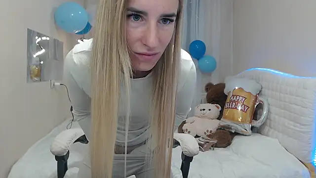 DeboraHorny online show from September 18, 2025, 6:05 am