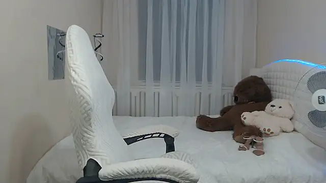 DeboraHorny online show from September 11, 2025, 6:02 am