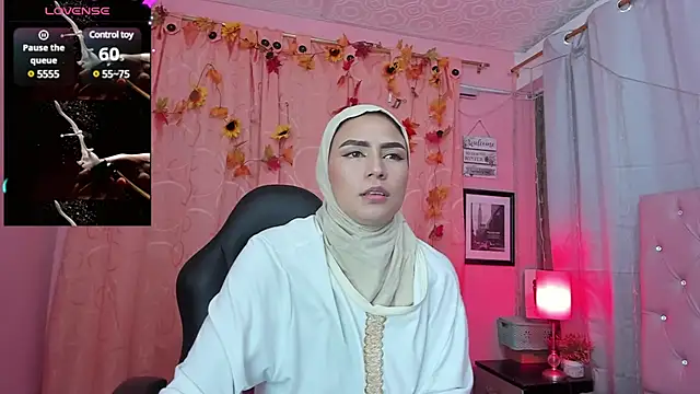 Snapshot of DarshaKhemu chatting on February 3, 2025, 8:57 pm DarshaKhemu online show from February 3, 2025, 8:57 pm