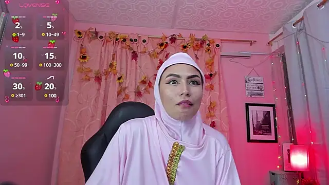 Snapshot of DarshaKhemu chatting on February 13, 2025, 12:35 am DarshaKhemu online show from February 13, 2025, 12:35 am