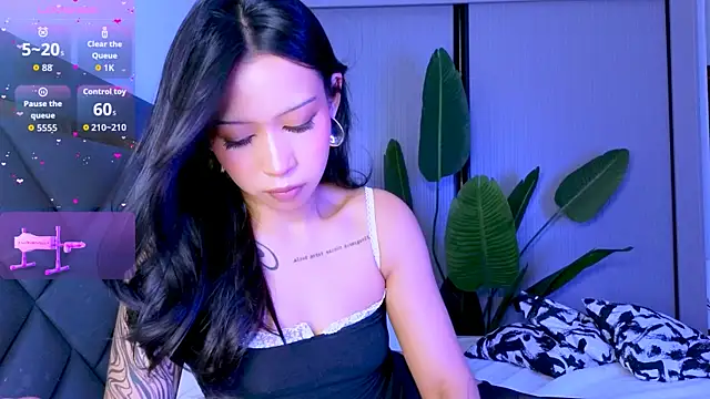 Snapshot of Mia_Tin chatting on July 16, 2026, 4:37 pm Mia Tin online show from July 16, 2026, 4:37 pm