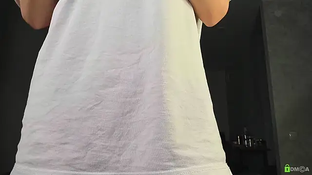 Courtney Luv online show from December 22, 2025, 1:00 pm