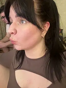 Snapshot of HellMoor chatting on February 20, 2026, 11:39 pm HellMoor online show from February 20, 2026, 11:39 pm