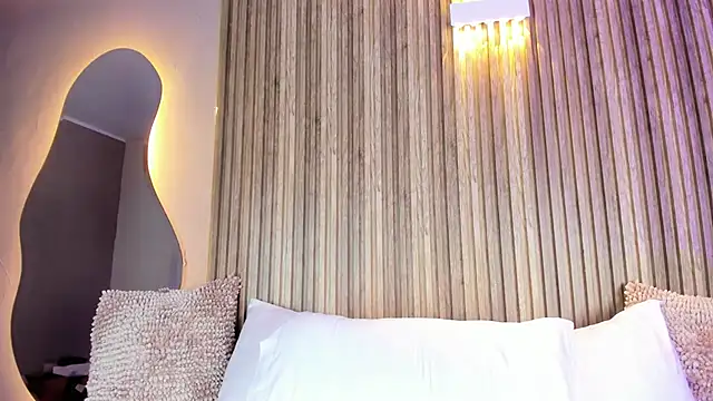 AnaisClark online show from February 21, 2026, 11:23 am