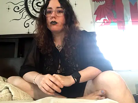 poppergirl69 online show from September 8, 2025, 9:36 pm