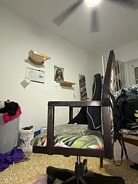 poppergirl69 online show from April 12, 2026, 12:47 am