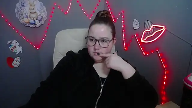 XX Daniella XX online show from April 8, 2026, 6:48 am