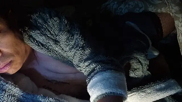 AmateurGuy23 online show from October 25, 2025, 5:02 pm