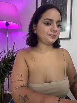 susy angel online show from October 13, 2025, 11:16 pm