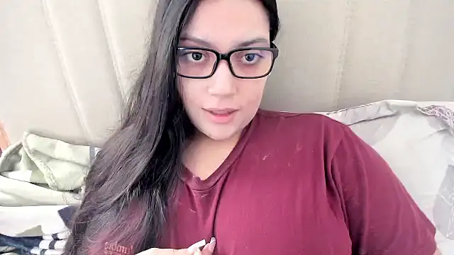 Snapshot of roniewester chatting on January 16, 2026, 1:26 pm roniewester online show from January 16, 2026, 1:26 pm