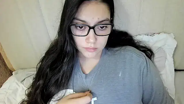 Snapshot of roniewester chatting on February 28, 2026, 2:44 am roniewester online show from February 28, 2026, 2:44 am