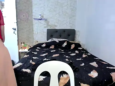 Hebefemme online show from January 14, 2026, 3:15 pm