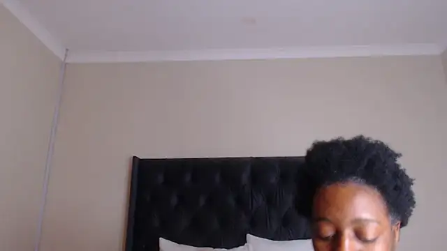 Snapshot of Sexynaughty_Gal chatting on March 23, 2025, 12:36 am Sexynaughty Gal online show from March 23, 2025, 12:36 am