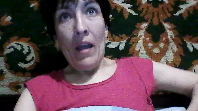 SunnyAmorre online show from April 7, 2026, 8:10 pm