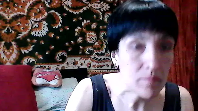 SunnyAmorre online show from March 9, 2026, 12:41 pm