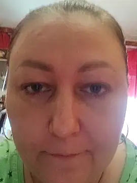 Snapshot of Rini333 chatting on May 24, 2026, 11:43 am Rini333 online show from May 24, 2026, 11:43 am