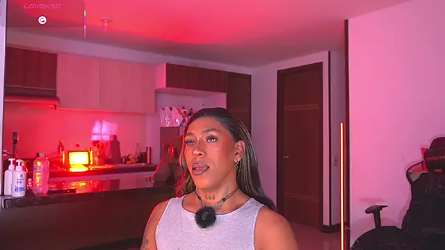 AmberRaus online show from September 9, 2025, 6:23 am