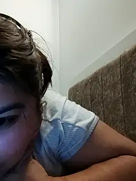 Srishtijain51 online show from February 9, 2025, 4:18 pm