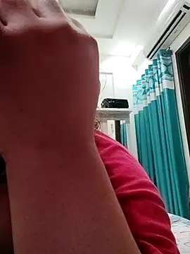 Srishtijain51 online show from March 9, 2025, 4:33 pm