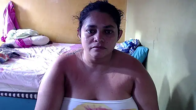 Snapshot of yulieth_bbw chatting on May 10, 2026, 11:58 am yulieth bbw online show from May 10, 2026, 11:58 am