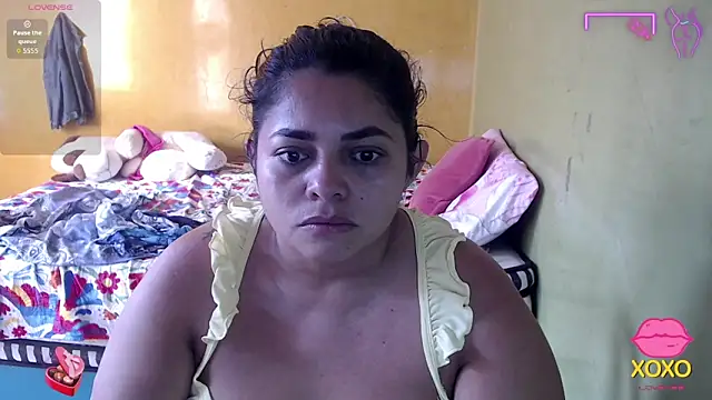 yulieth bbw online show from November 1, 2025, 12:10 pm