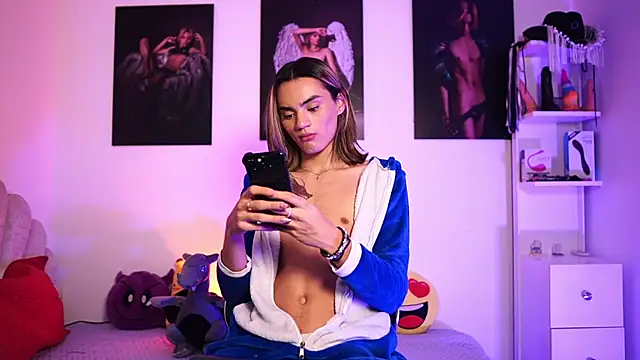 Mikey Morningstar online show from January 28, 2025, 6:39 pm