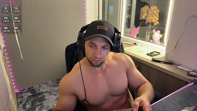 michaelbradleu online show from July 28, 2026, 8:34 pm