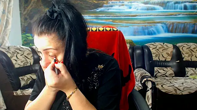 Snapshot of MoistMady chatting on February 24, 2026, 6:25 am MoistMady online show from February 24, 2026, 6:25 am