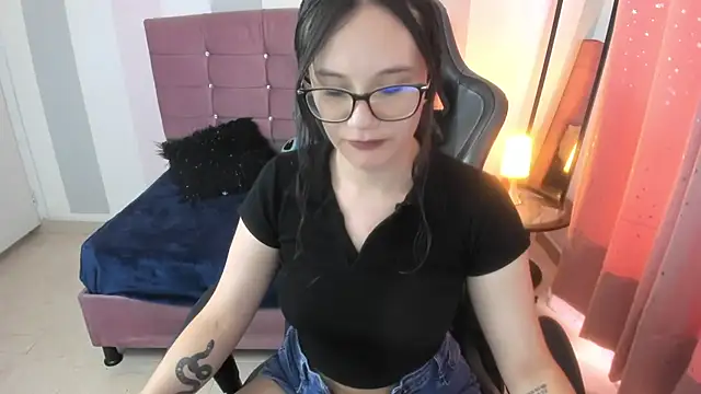 Snapshot of Wanda_sg chatting on February 11, 2026, 4:51 pm Wanda sg online show from February 11, 2026, 4:51 pm