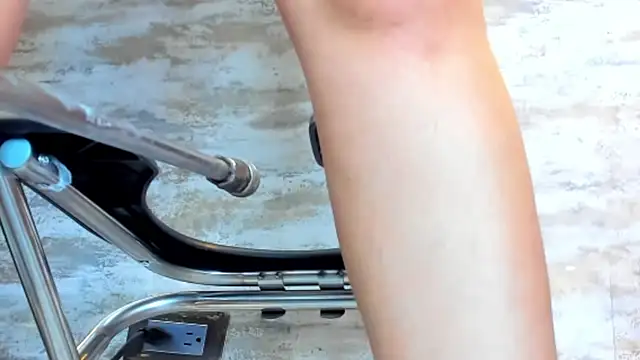 Amelia Myers online show from September 10, 2025, 7:57 pm