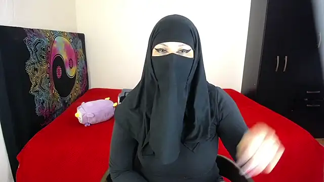 evelyn  salah online show from March 16, 2026, 1:24 am