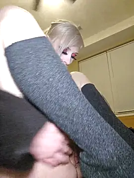 AmethystFoxx online show from December 1, 2025, 11:27 pm