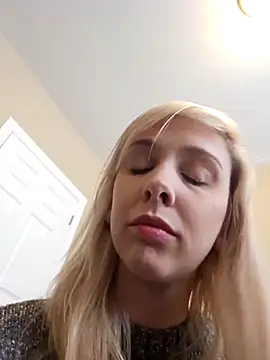 AmethystFoxx online show from January 15, 2026, 6:11 pm