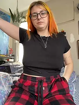 Snapshot of itsbabydashh chatting on December 19, 2024, 3:52 pm itsbabydashh online show from December 19, 2024, 3:52 pm