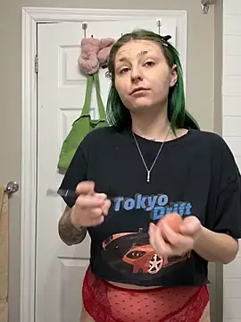 Snapshot of itsbabydashh chatting on March 18, 2026, 1:02 pm itsbabydashh online show from March 18, 2026, 1:02 pm