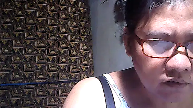 sweetsosie18 online show from April 5, 2026, 5:47 am