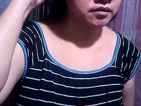 Snapshot of sweetsosie18 chatting on October 13, 2025, 4:08 pm sweetsosie18 online show from October 13, 2025, 4:08 pm