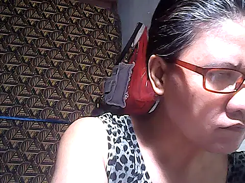 Snapshot of sweetsosie18 chatting on May 31, 2026, 4:13 pm sweetsosie18 online show from May 31, 2026, 4:13 pm