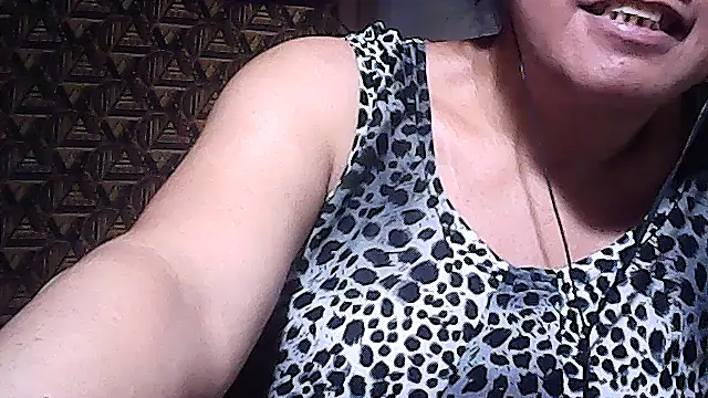 sweetsosie18 online show from February 7, 2026, 6:54 am