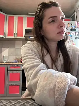 SeducingYoghourt online show from April 13, 2026, 1:59 pm