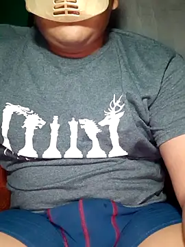 Efrain2090 online show from December 3, 2025, 3:40 am